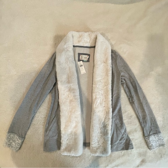 Anthropologie Saturday Sunday Ambrose faux fur cardigan, NWT, small, gray - Picture 4 of 8